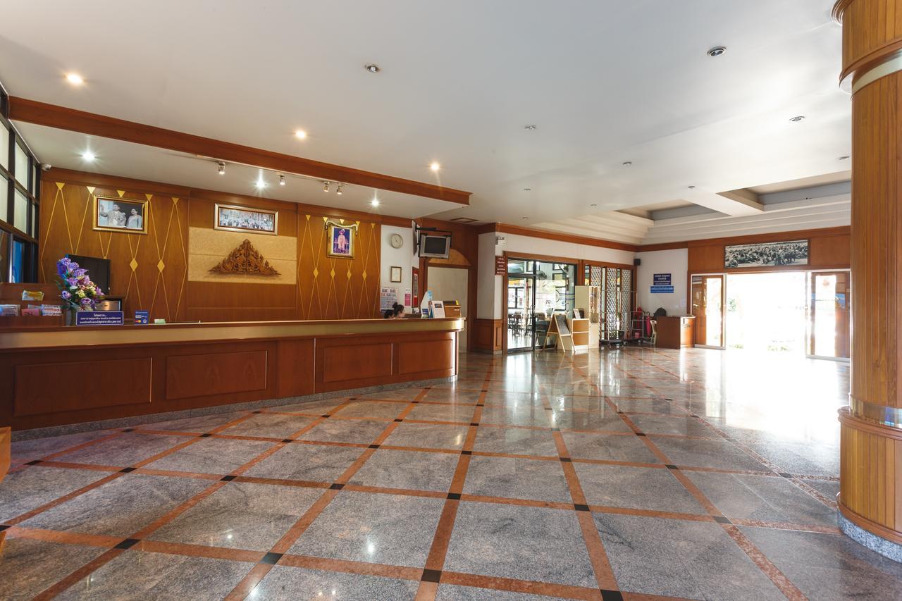 Surin Majestic Hotel Екстериор снимка
