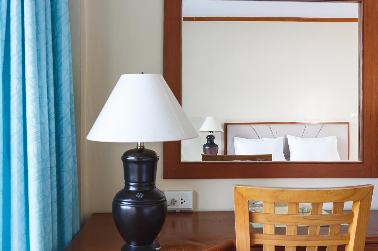 Surin Majestic Hotel Екстериор снимка