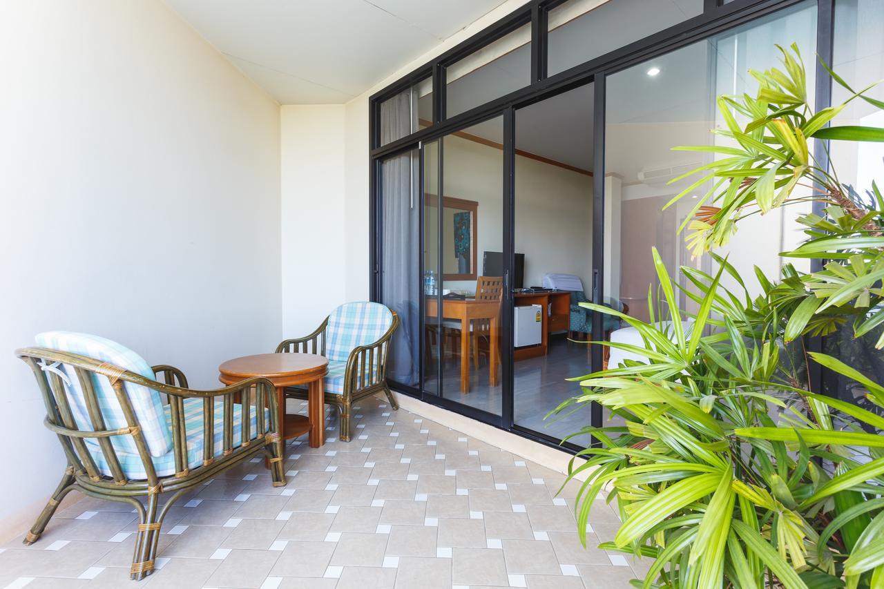 Surin Majestic Hotel Екстериор снимка