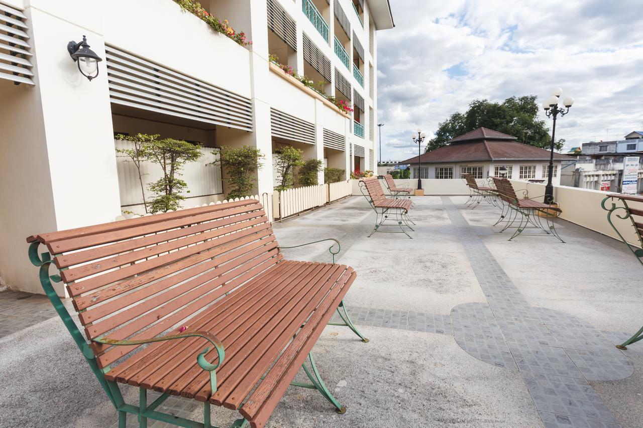 Surin Majestic Hotel Екстериор снимка