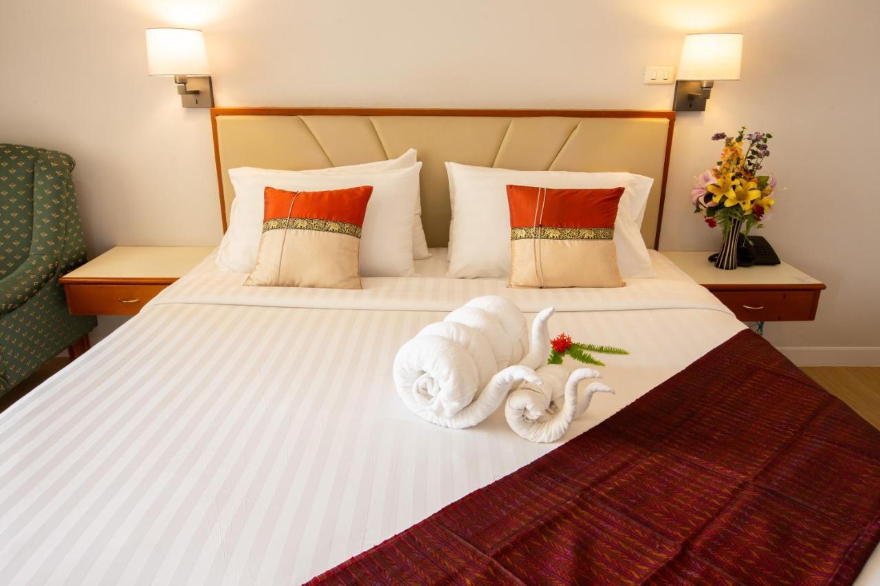 Surin Majestic Hotel Екстериор снимка