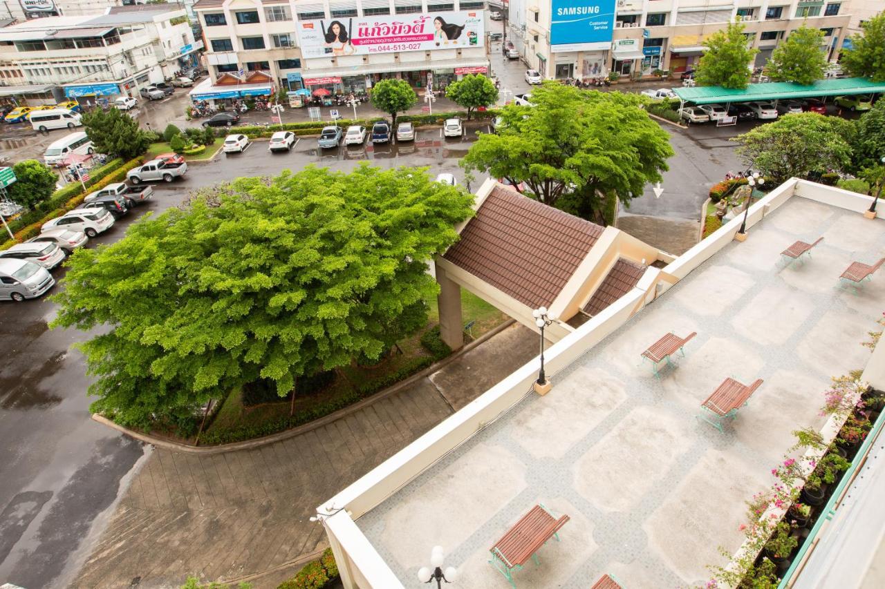 Surin Majestic Hotel Екстериор снимка